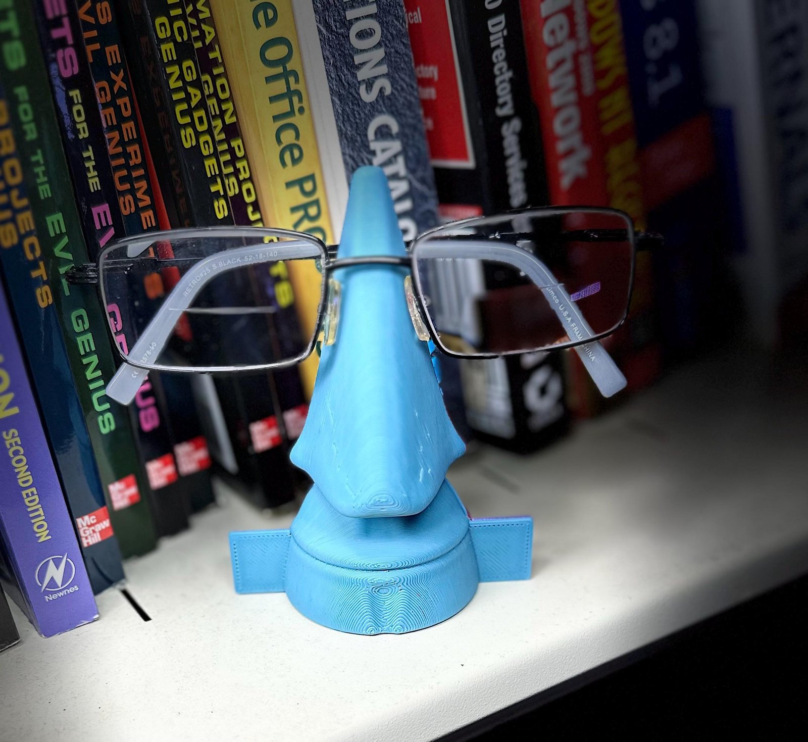 The Nose Eyeglass Holder - Image 5